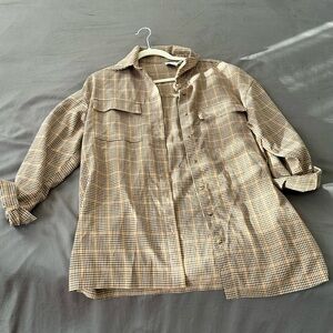 ✨ Princess Polly Plaid button down top with pockets